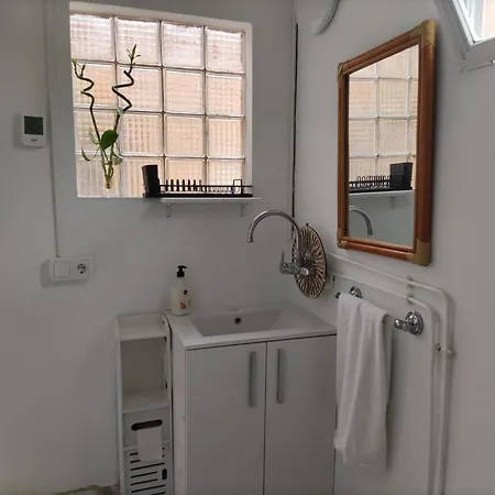 The Anex Reformado Recientemente Apartment